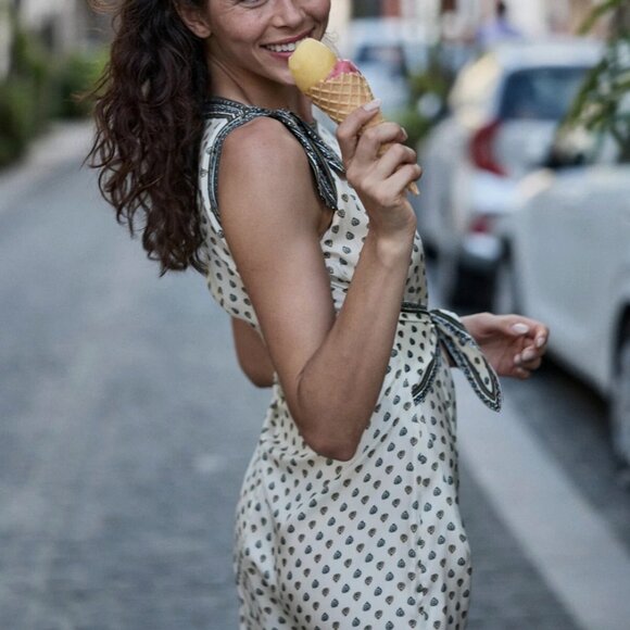 EUC Doen Amorette Midi Dress Riviera Foulard Cream Silk Blend Vacation - Picture 2 of 12